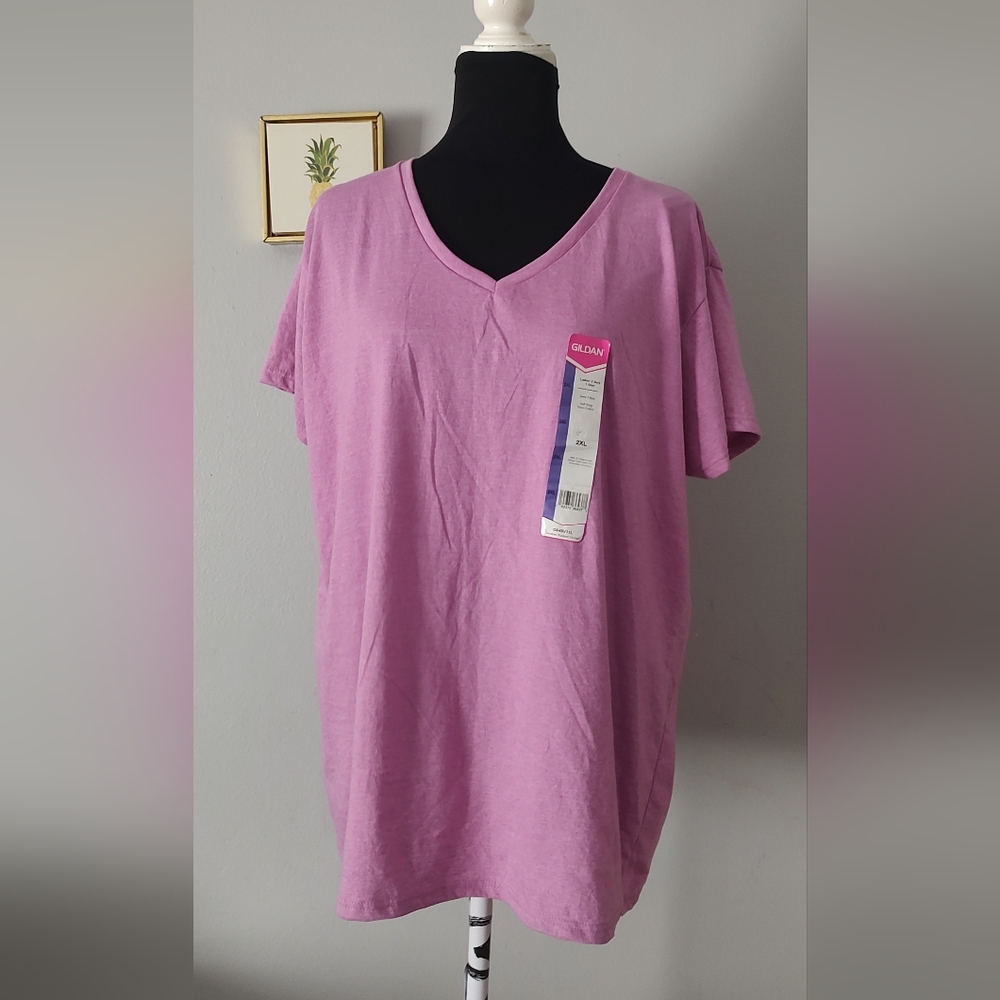 Gildan Women's Pink V-Neck Top